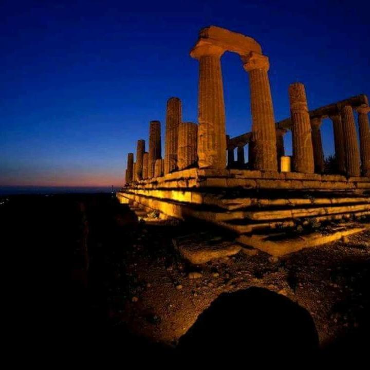 Bed and Breakfast Locazione Turistica Domus Re Агрідженто Екстер'єр фото